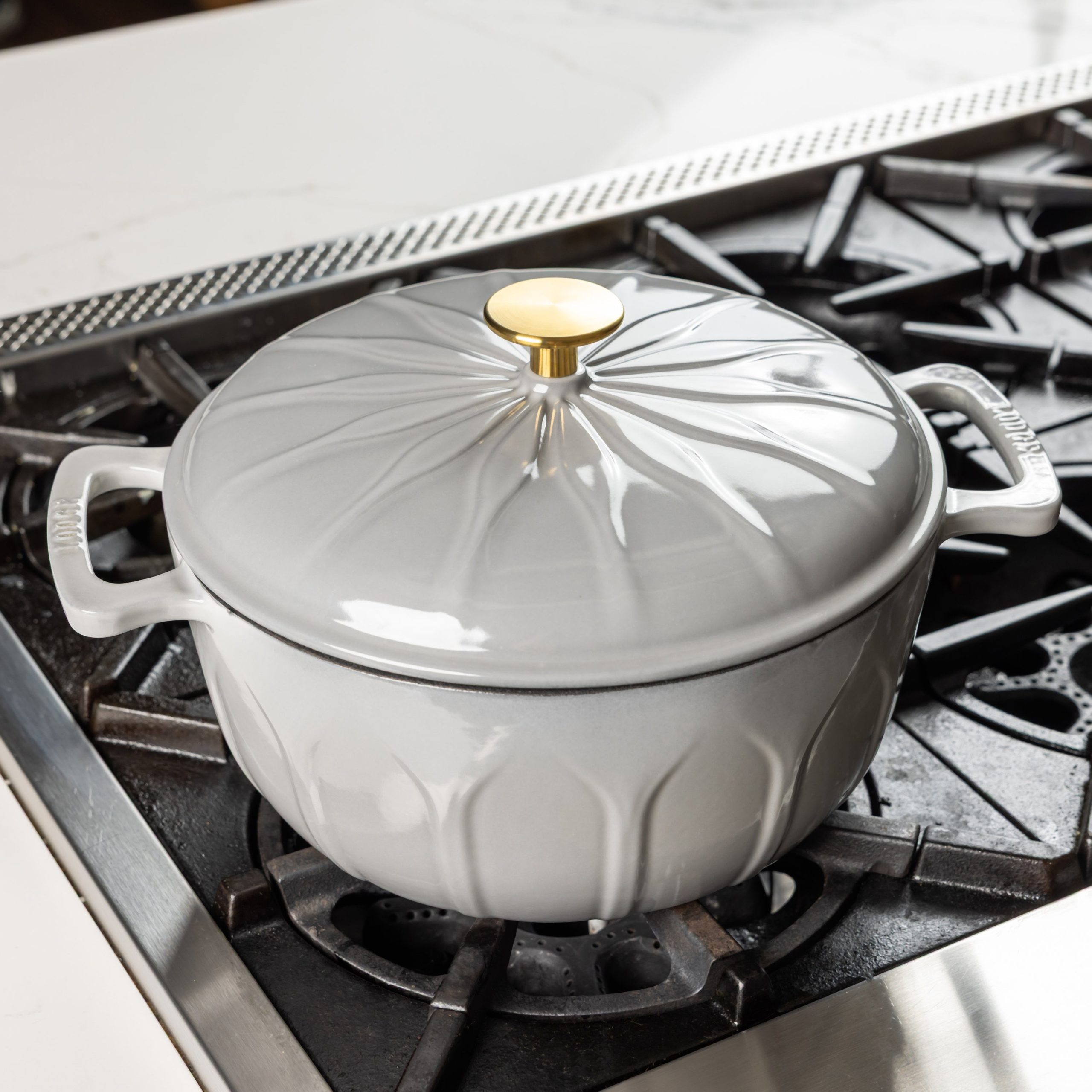 33000x3000_EL6D94G_GasStove_1.jpg